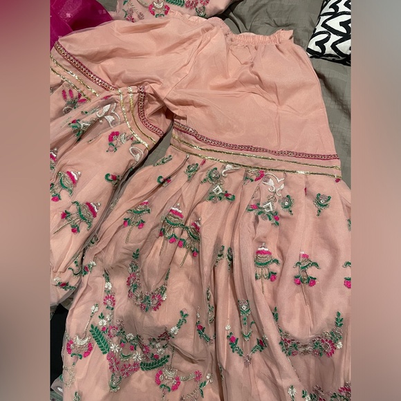 Ali Xeeshan 3 piece gharara suit - Picture 7 of 11